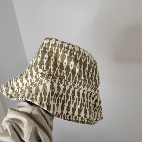 Echo women's neutral print bucket hat - Picture 9 of 9